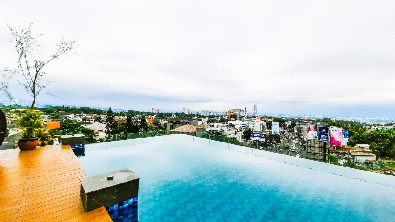 Kytos Hotel Bandung Luaran gambar