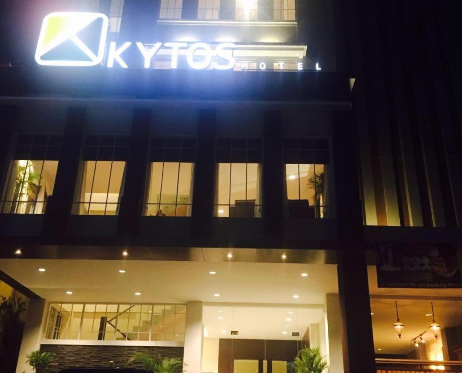 Kytos Hotel Bandung Luaran gambar